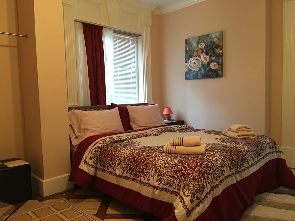 Casa Iulia Hotel Haţeg Eksteriør billede
