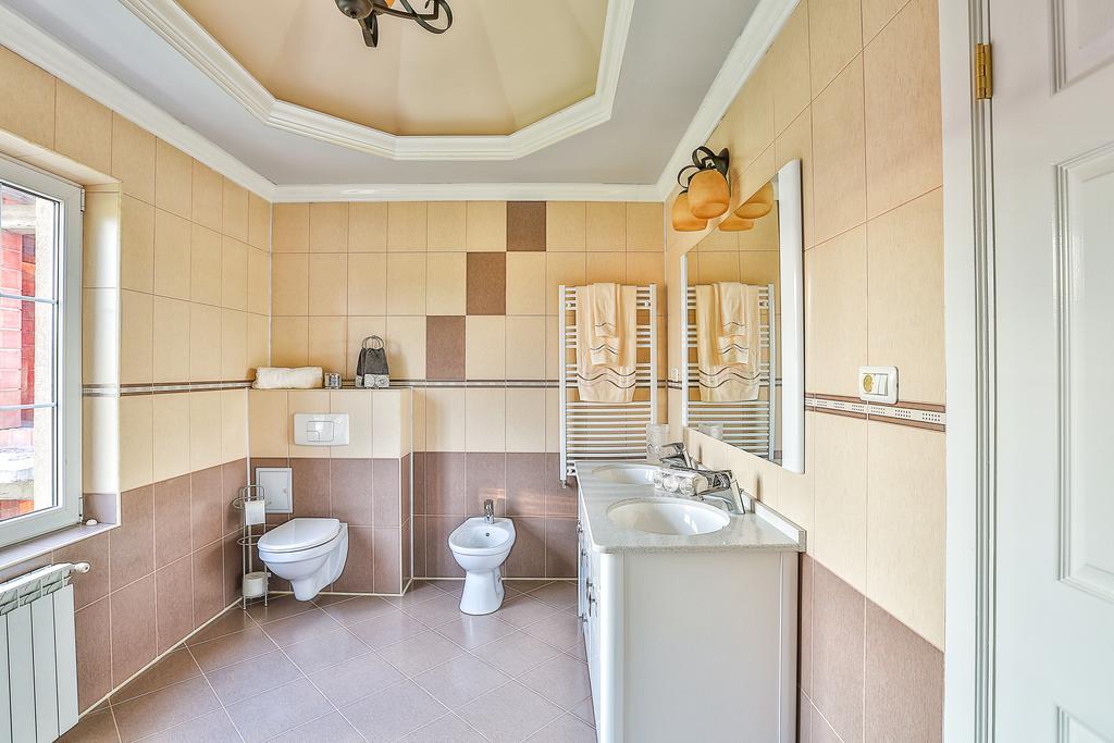 Casa Iulia Hotel Haţeg Eksteriør billede