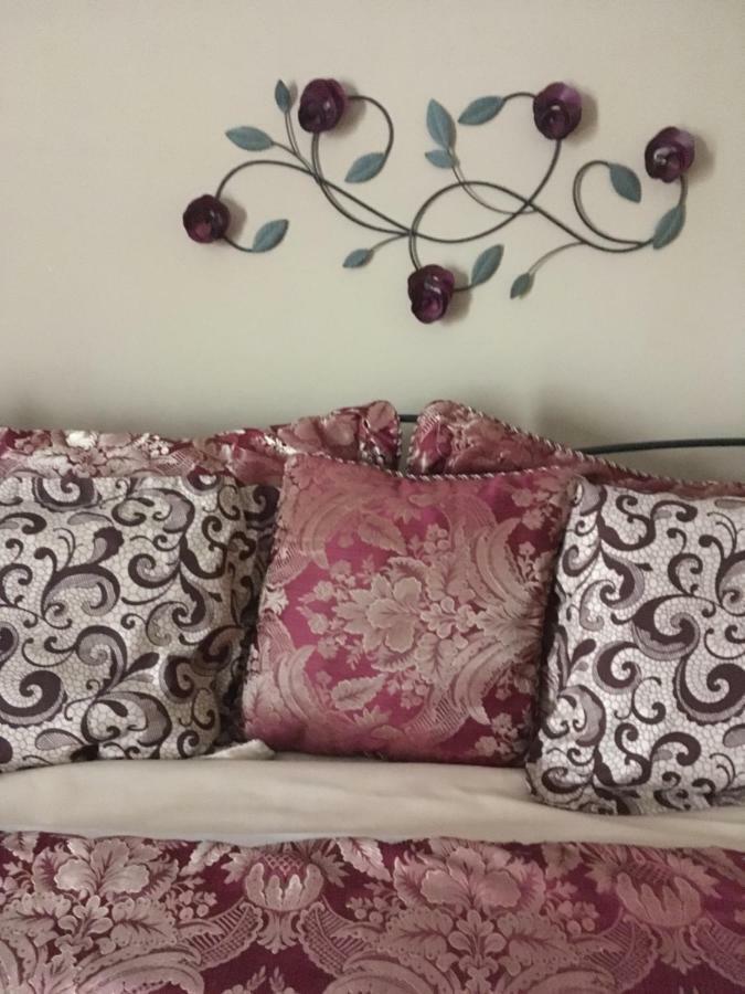 Casa Iulia Hotel Haţeg Eksteriør billede